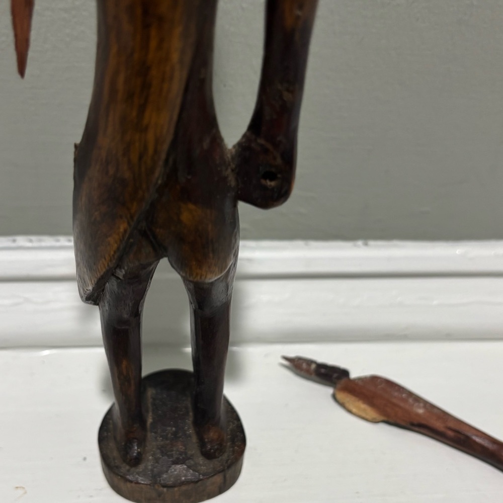 VTG Ugandan 1976 Hand Carved Wooden Maasai Warrior Figurine - Picture 12 of 16